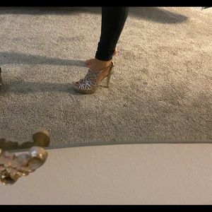 Gianni Bini Sz 6 stiletto/high heel